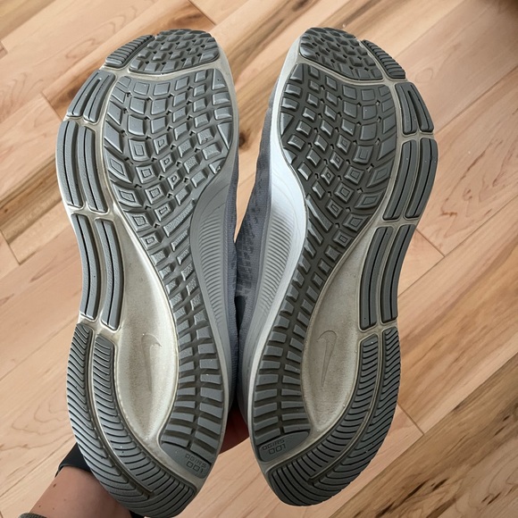 Nike Air Zoom Pegasus 37 - Picture 2 of 4